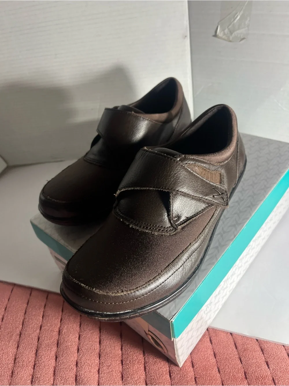 Aetrex Men's Brown Slip-On Comfort Loafers